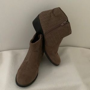 “Now There’s A Stud” tan studded shoe booties